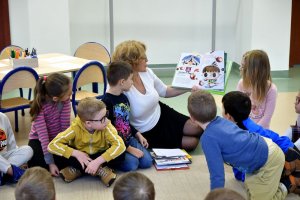 Na zdjęciu dzieci w czasie zajęć.