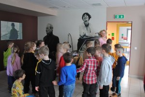 Na zdjęciu dzieci w czasie zajęć.