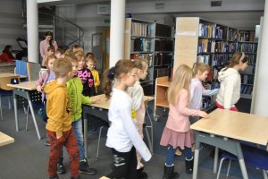 Na zdjęciu dzieci w czasie zajęć.