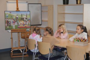 Na zdjęciu dzieci w czasie zajęć.