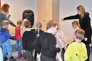 Na zdjęciu dzieci w czasie zajęć.