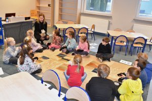 Na zdjęciu dzieci w czasie zajęć.