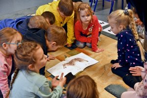 Na zdjęciu dzieci w czasie zajęć.