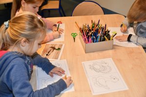 Na zdjęciu dzieci w czasie zajęć.