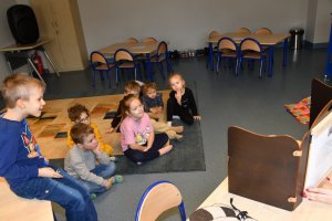 Na zdjęciu dzieci w czasie zajęć.