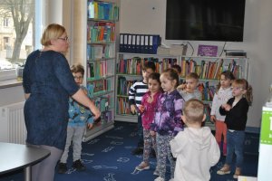 Na zdjęciu dzieci w czasie zajęć.