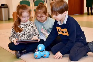 Na zdjęciu dzieci w czasie zajęć.