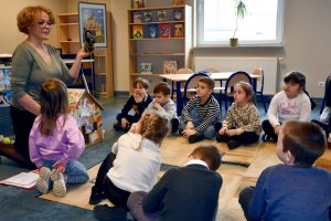 Na zdjęciu dzieci w czasie zajęć.