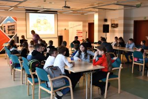 Na zdjęciu dzieci w czasie zajęć.