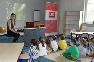 Na zdjęciu dzieci w czasie zajęć.