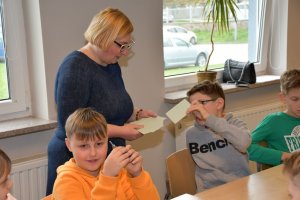 Na zdjęciu dzieci w czasie zajęć.