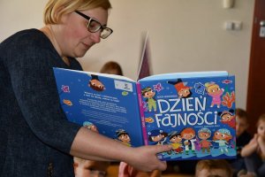 Na zdjęciu dzieci w czasie zajęć.