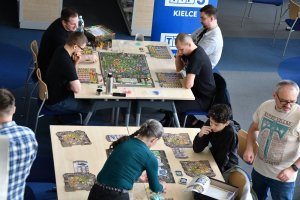 Na zdjęciu uczestnicy Wielkiego Boju Planszówkowego.