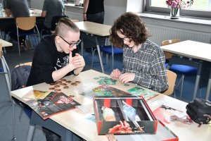 Na zdjęciu uczestnicy Wielkiego Boju Planszówkowego.