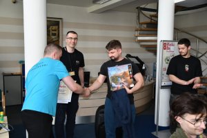 Na zdjęciu uczestnicy Wielkiego Boju Planszówkowego.