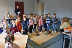 Na zdjęciu dzieci w czasie zajęć.