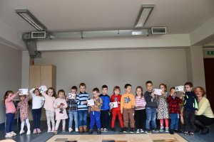 Na zdjęciu dzieci w czasie zajęć.