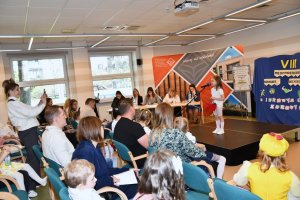 Na zdjęciu uczestnicy konkursu.