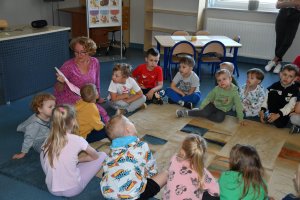 Na zdjęciu dzieci w czasie zajęć.