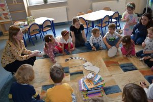 Na zdjęciu dzieci w czasie zajęć.