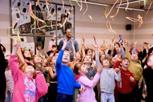 Na zdjęciu dzieci w czasie zajęć.