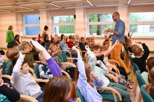 Na zdjęciu dzieci w czasie zajęć.