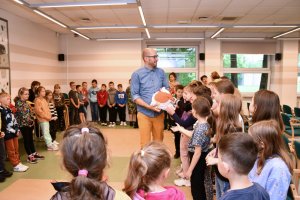 Na zdjęciu dzieci w czasie zajęć.