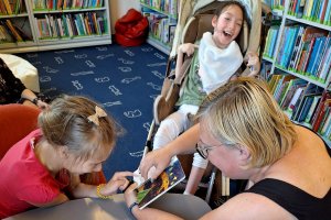 Na zdjęciu dzieci w czasie zajęć.