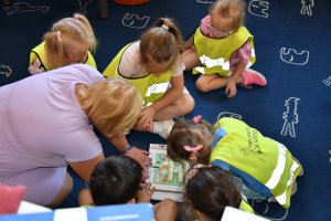 Na zdjęciu dzieci w czasie zajęć.