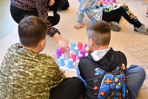 Na zdjęciu dzieci w czasie zajęć.