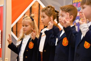 Na zdjęciu dzieci w czasie zajęć.