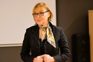 Na zdjęciu prowadzaca spotkanie