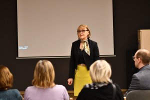 Na zdjęciu prowadzaca spotkanie