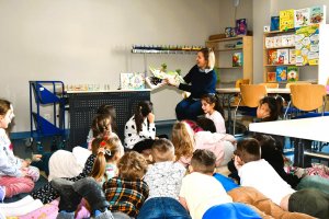 Na zdjęciu dzieci w czasie zajęć.