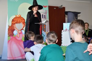 Na zdjęciu dzieci w czasie zajęć.