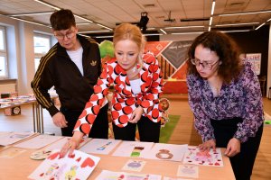 Na zdjęciu członkowie komisji konkursowej.