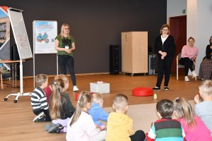 Na zdjęciu dzieci w czasie zajęć.