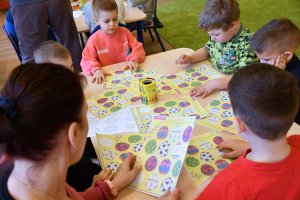 Na zdjęciu dzieci w czasie zajęć.