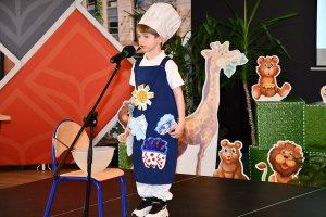 Na zdjęciu dzieci biorace udział w konkursie