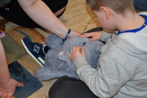 Na zdjęciu dzieci w czasie zajęć.