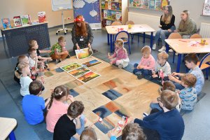 Na zdjęciu dzieci w czasie zajęć