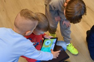 Na zdjęciu dzieci w czasie zajęć