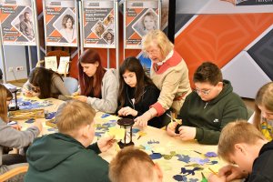 Na zdjęciu dzieci w czasie zajęć