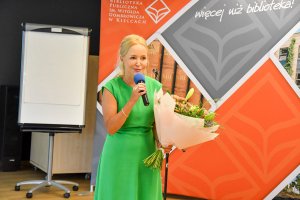 DSC_8004_CR_1200x800