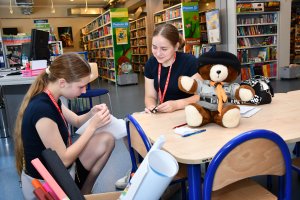 Na zdjęciu harcerze