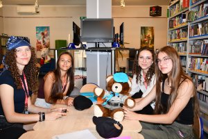 Na zdjęciu harcerze